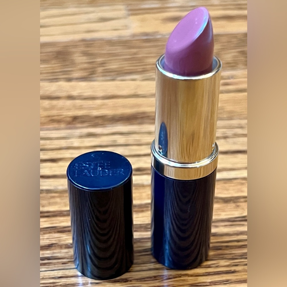 Estee Lauder Pure Color Envy 440 Irresistable -new unused - Picture 2 of 4